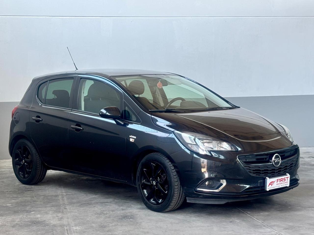 Opel Corsa 1.2 5 porte b-Color