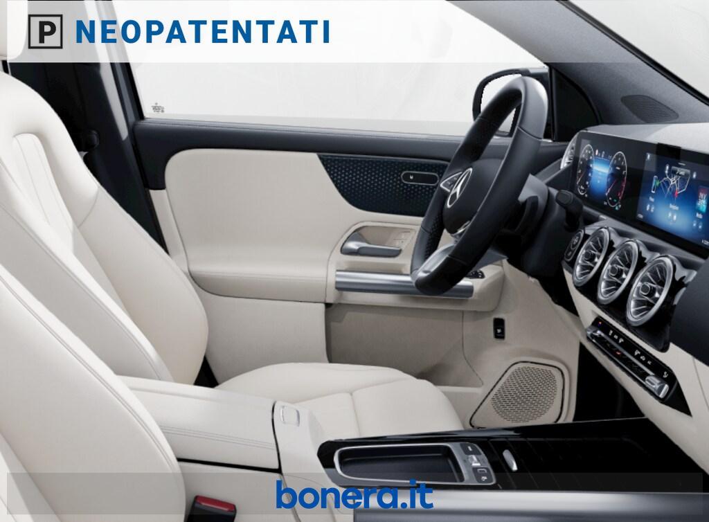 Mercedes GLA 180 180 Progressive Advanced Plus 7G-DCT