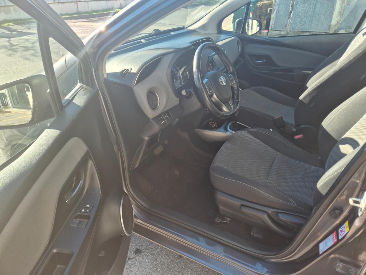 Toyota Yaris 1.5 Hybrid 5 porte Active