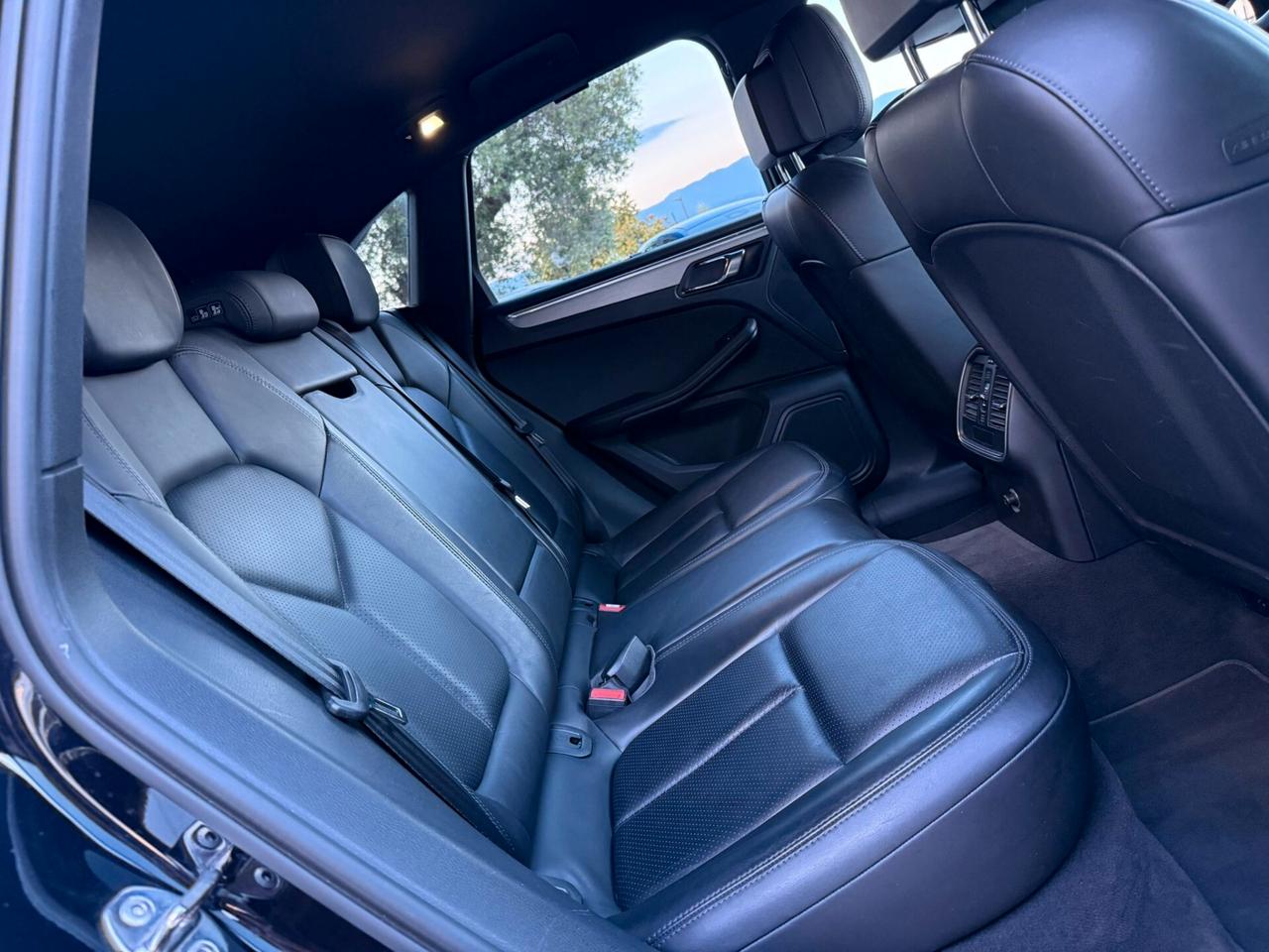Porsche Macan S 3.0 Diesel 250CV Black Pack