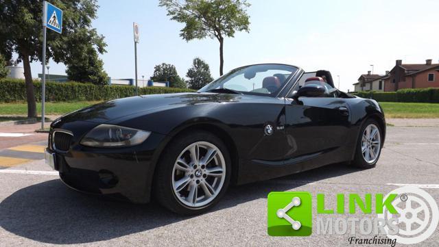 BMW Z4 2.2i carrozzeria e interni in ottime condizioni