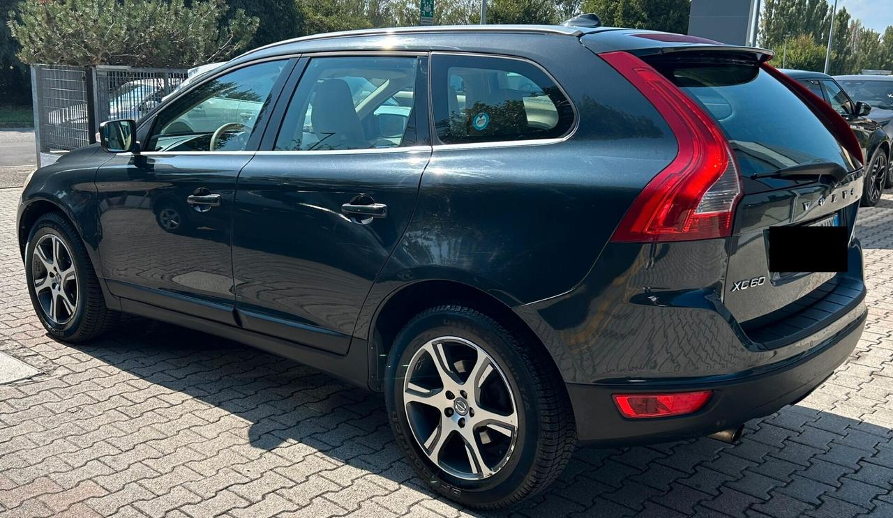 Volvo XC 60 XC60 D5 AWD Kinetic