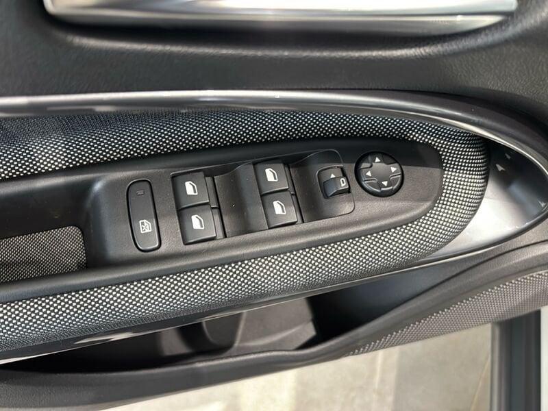 FIAT 600 600 Hybrid 145 CV DCT MHEV Icon