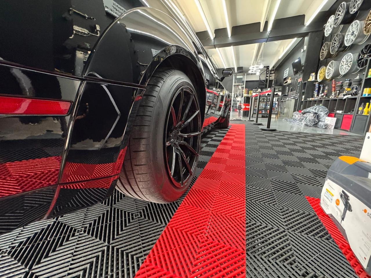 Dodge Challenger SRT HELLCAT 2017