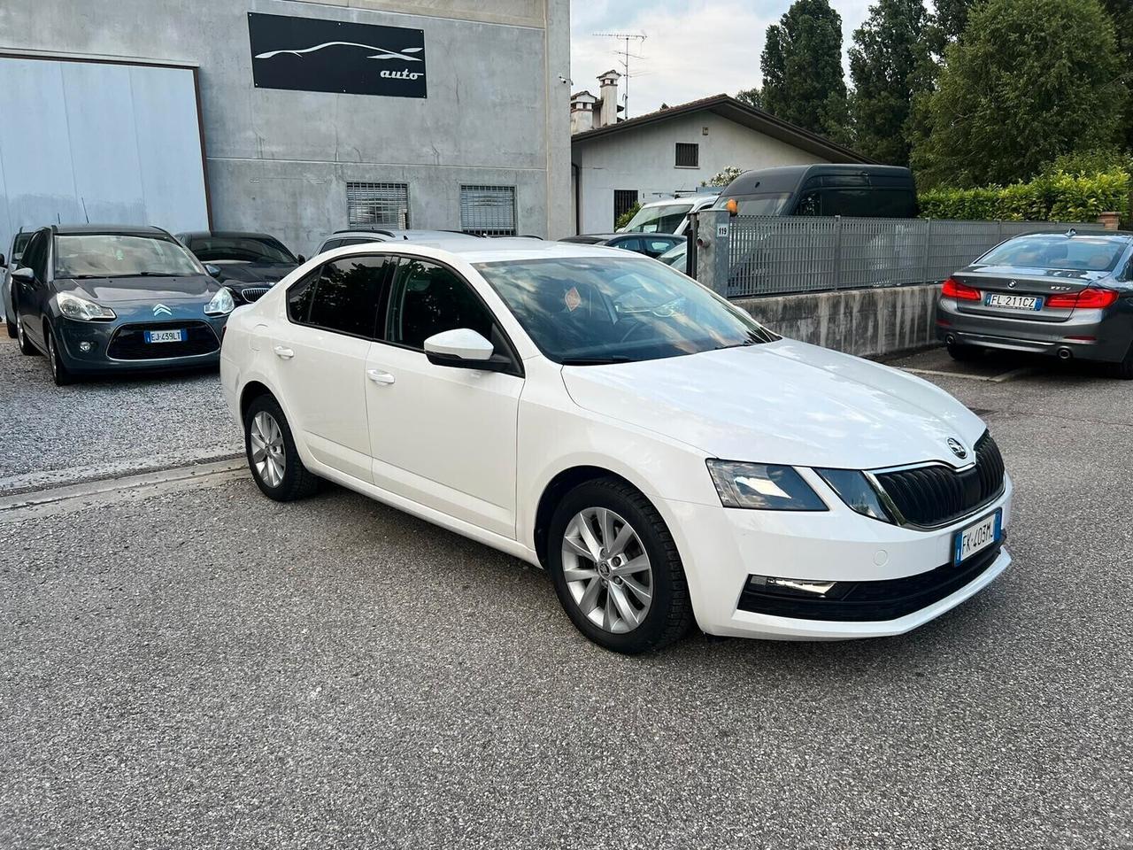 Skoda Octavia 1.6 TDI CR 115 CV DSG Executive