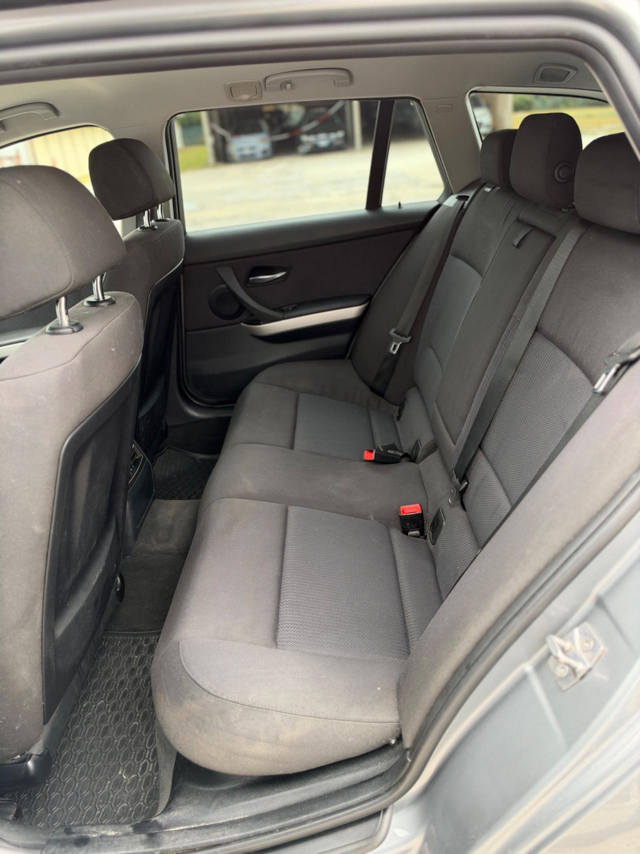 Bmw serie 3 touring 318D 2.0 143cv GANCIO TRAINO