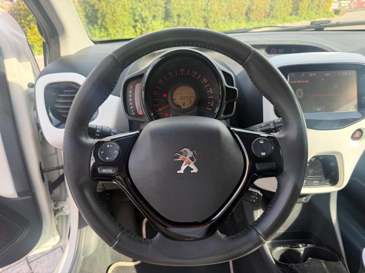 Peugeot 108 1.2 VTi Roland Garros