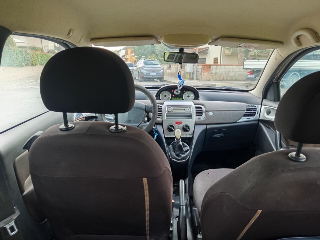 Lancia Ypsilon GPL 1.2 Oro