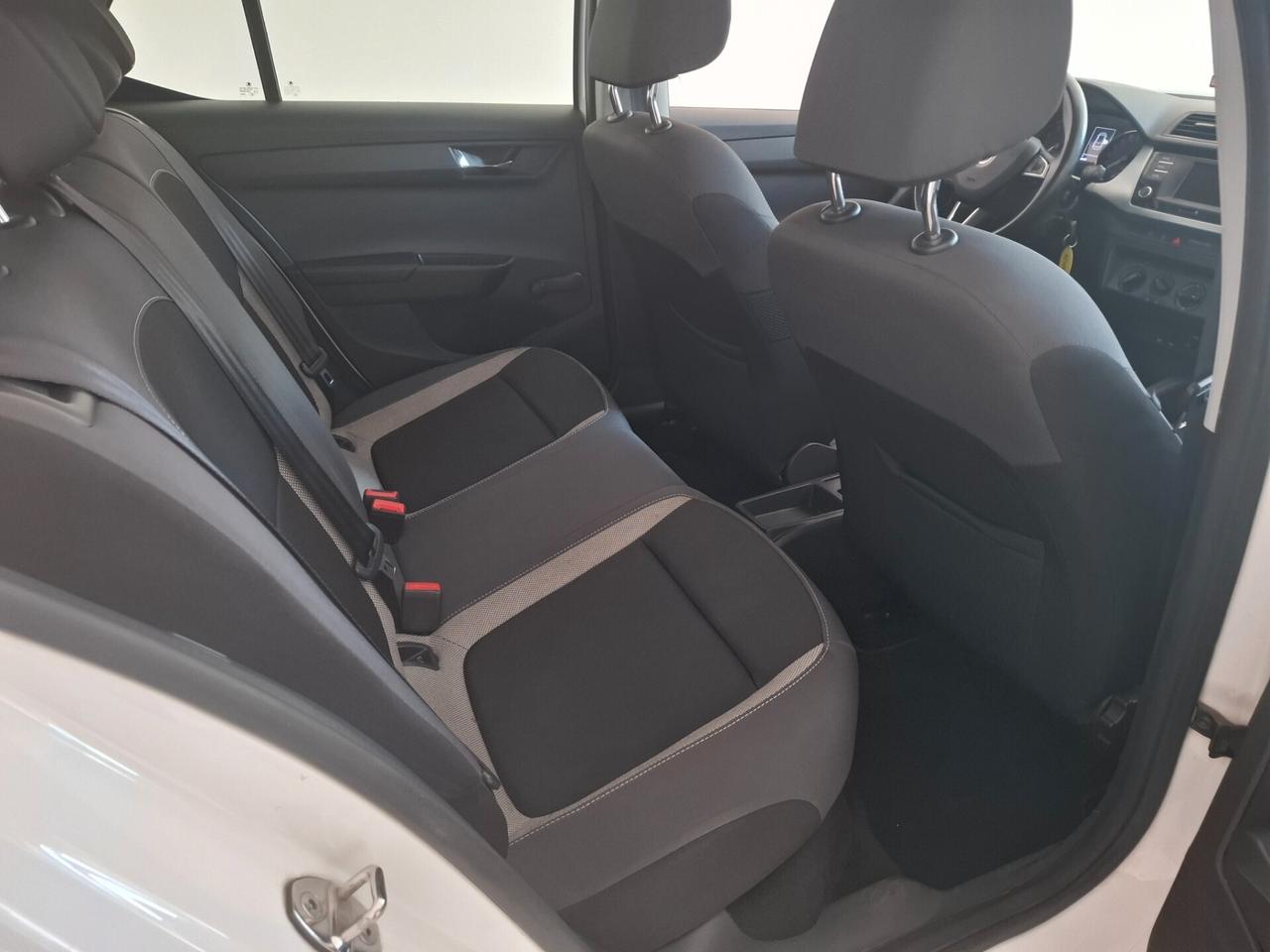 Skoda Fabia 1.0 MPI 60 CV Design Edition adatta per neopatentati!!