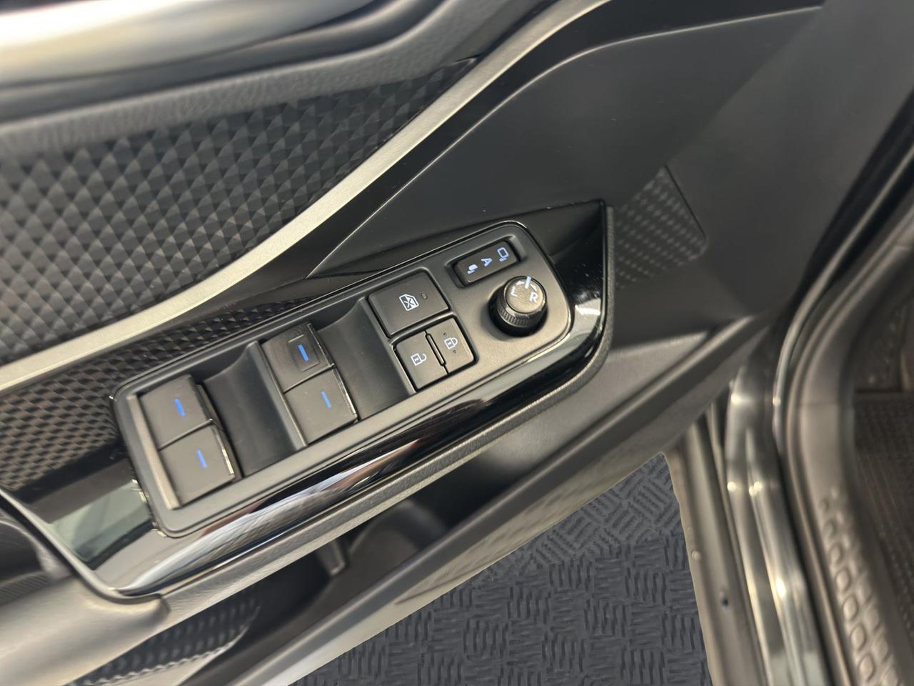 Toyota C-HR 1.8h Trend e-cvt