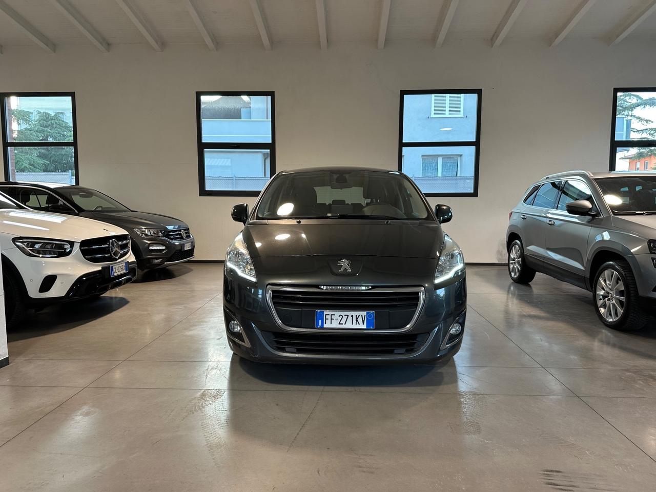 Peugeot 5008 BlueHDi 120 S&S Allure