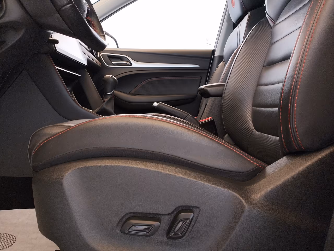 Mg ZS 1.5 VTi-tech Luxury - NEOPATENTATI