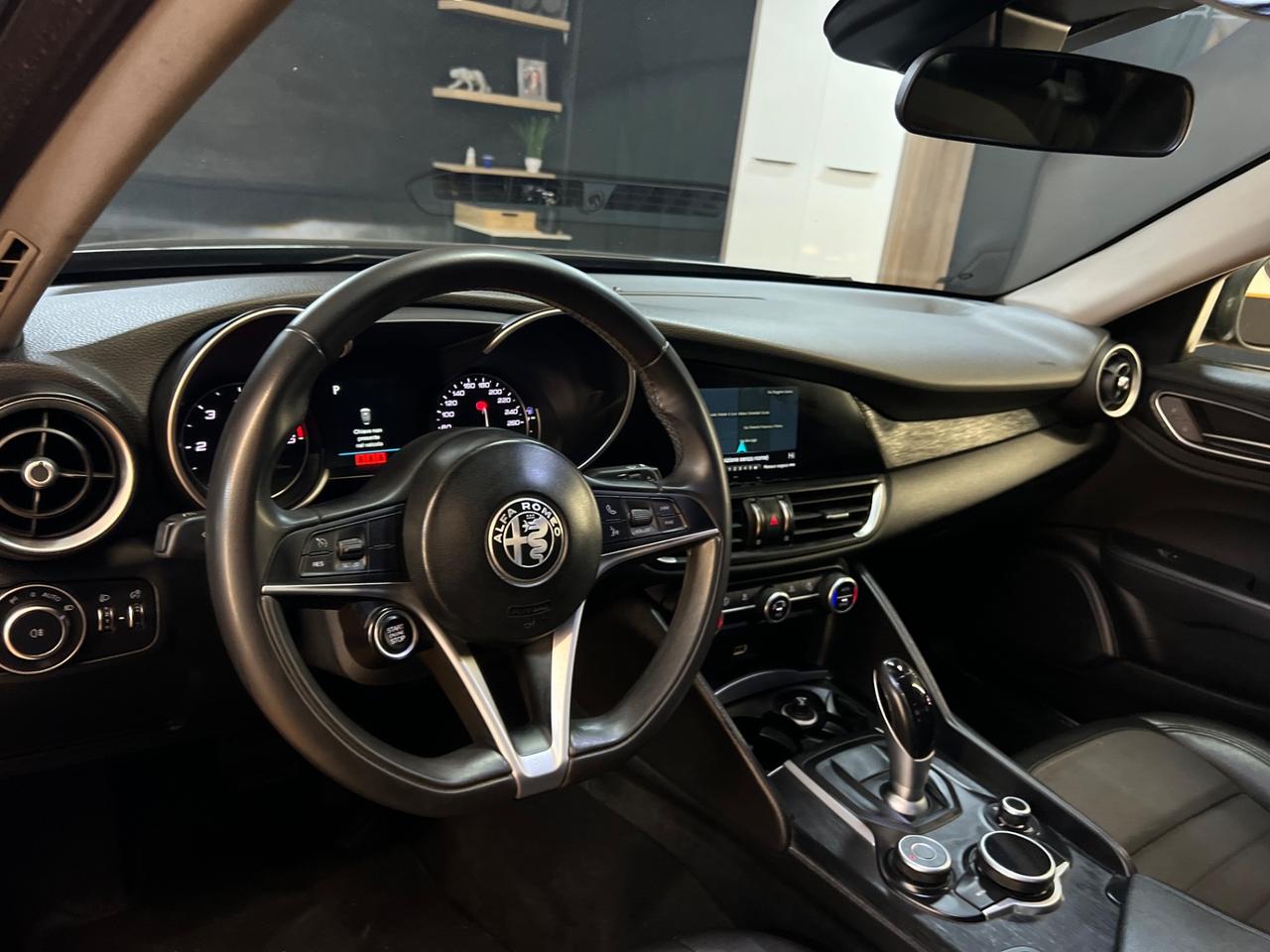 Alfa Romeo Giulia 2.2 Turbodiesel 160 CV AT8 Sprint