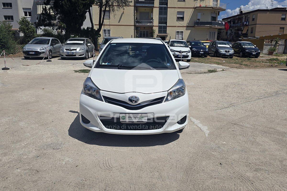 TOYOTA Yaris 1.0 5 porte