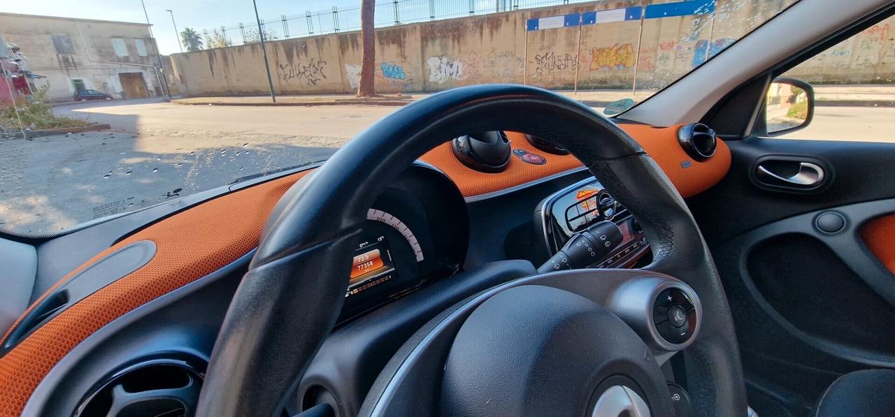 Smart ForFour 1.0 70CV Passion FINANZIAMENTI ANCHE SENZA BUSTA PAGA