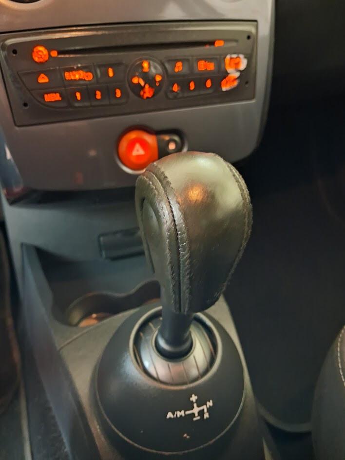 Renault Clio 1.2 16V 20th Anniversario frizione nuova cambio revisionato