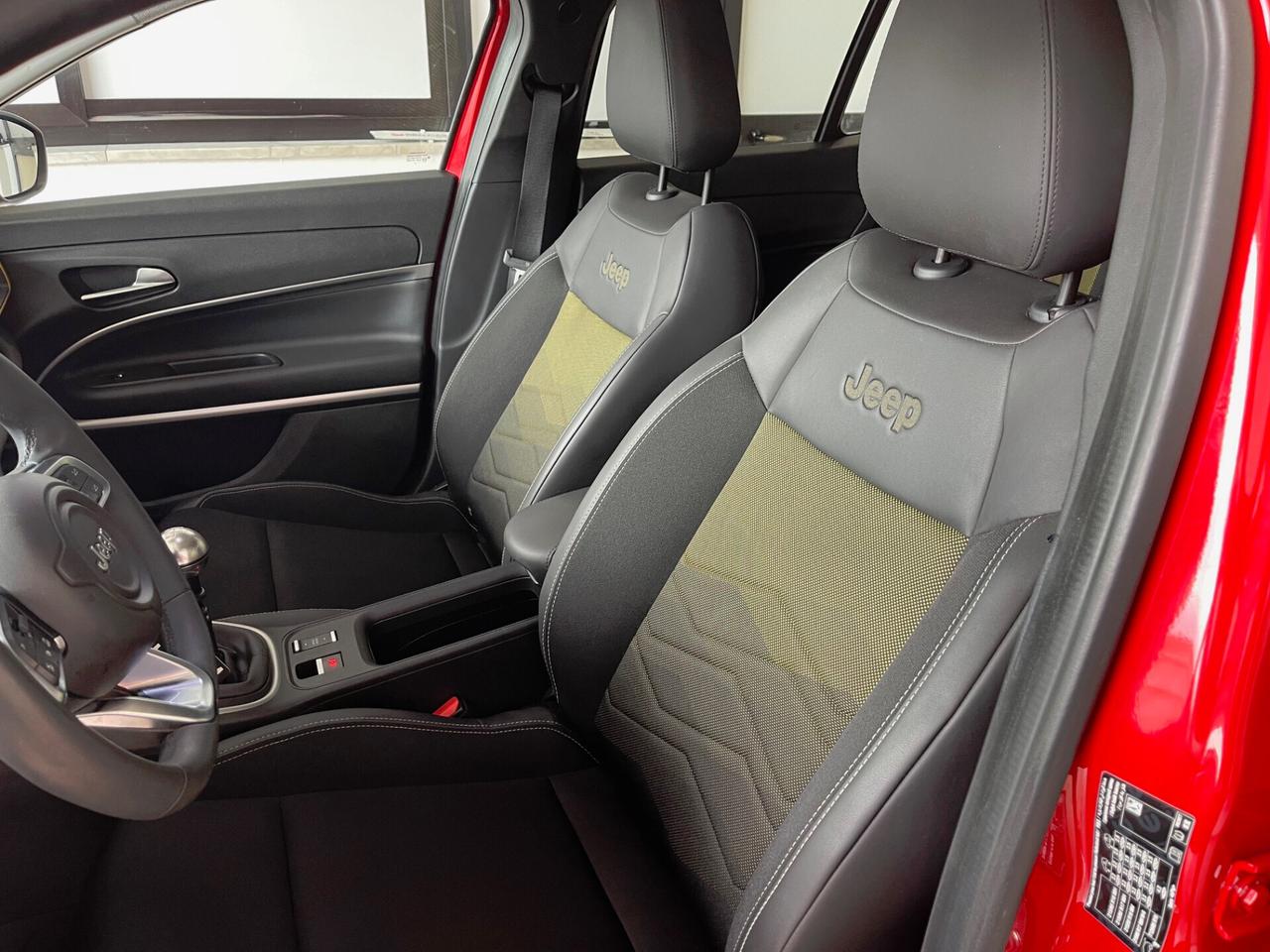 Jeep Avenger 1.2 Turbo 100 CV Summit