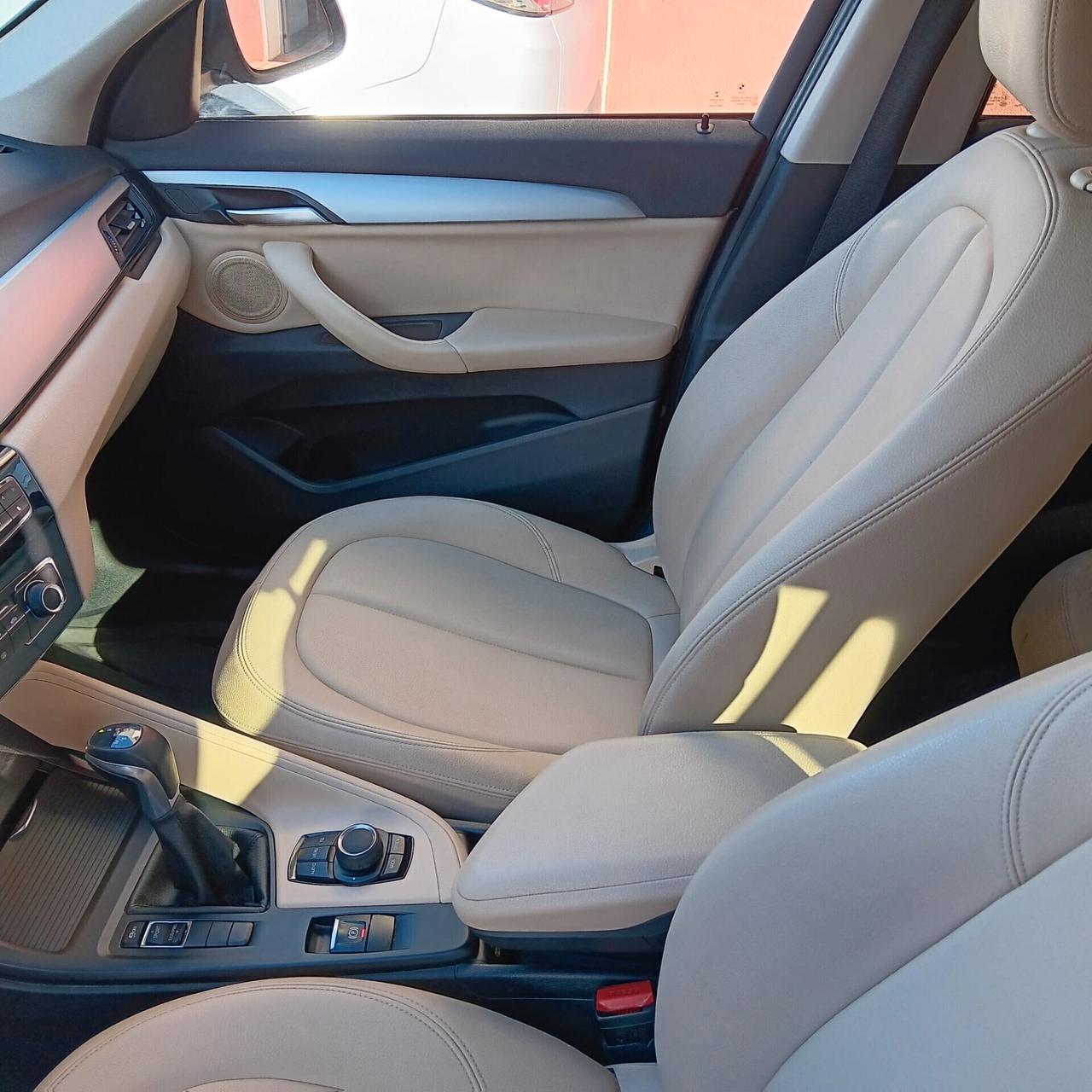 Bmw X1 sDrive18d Advantage-2016