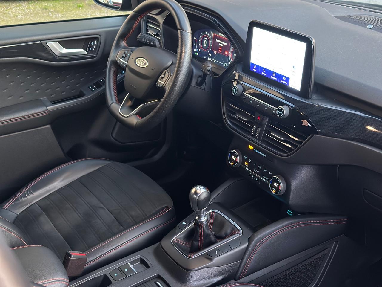 Ford Kuga 1.5 TDCI 120CV 2WD ST-Line X