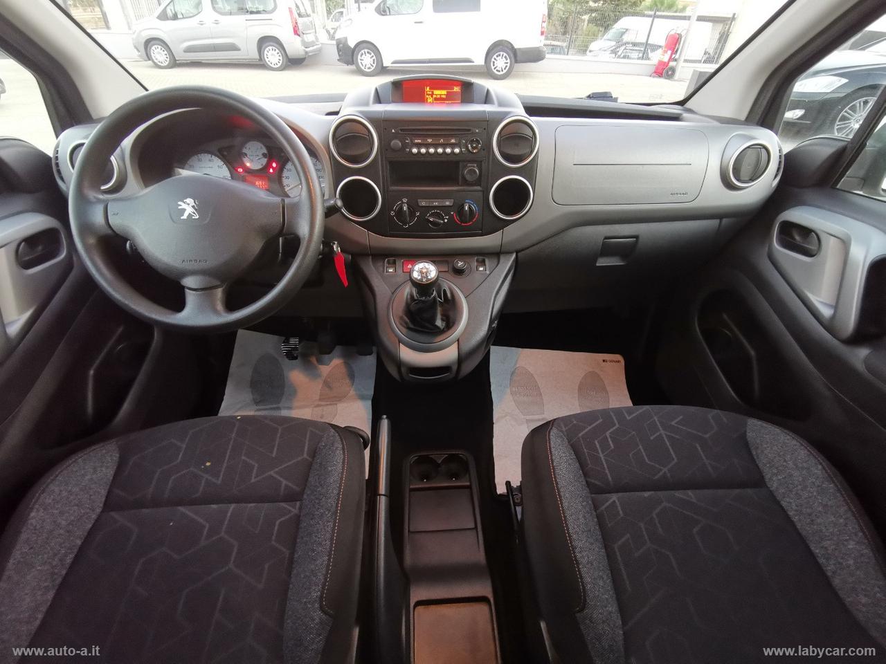 PEUGEOT Partner Tepee BlueHDi 100 Outdoor