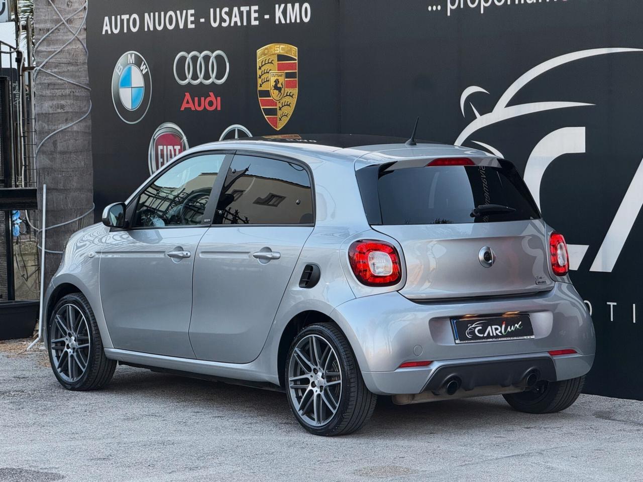 Smart forFour 0.9 T BRABUS 109CV TETTO CAM JBL