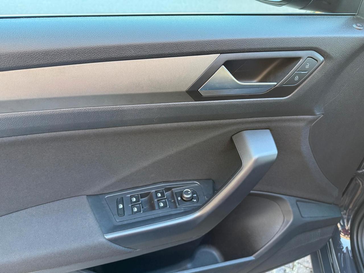 Volkswagen T-Roc 2.0 TDI 115cv Business BlueMotion Technology