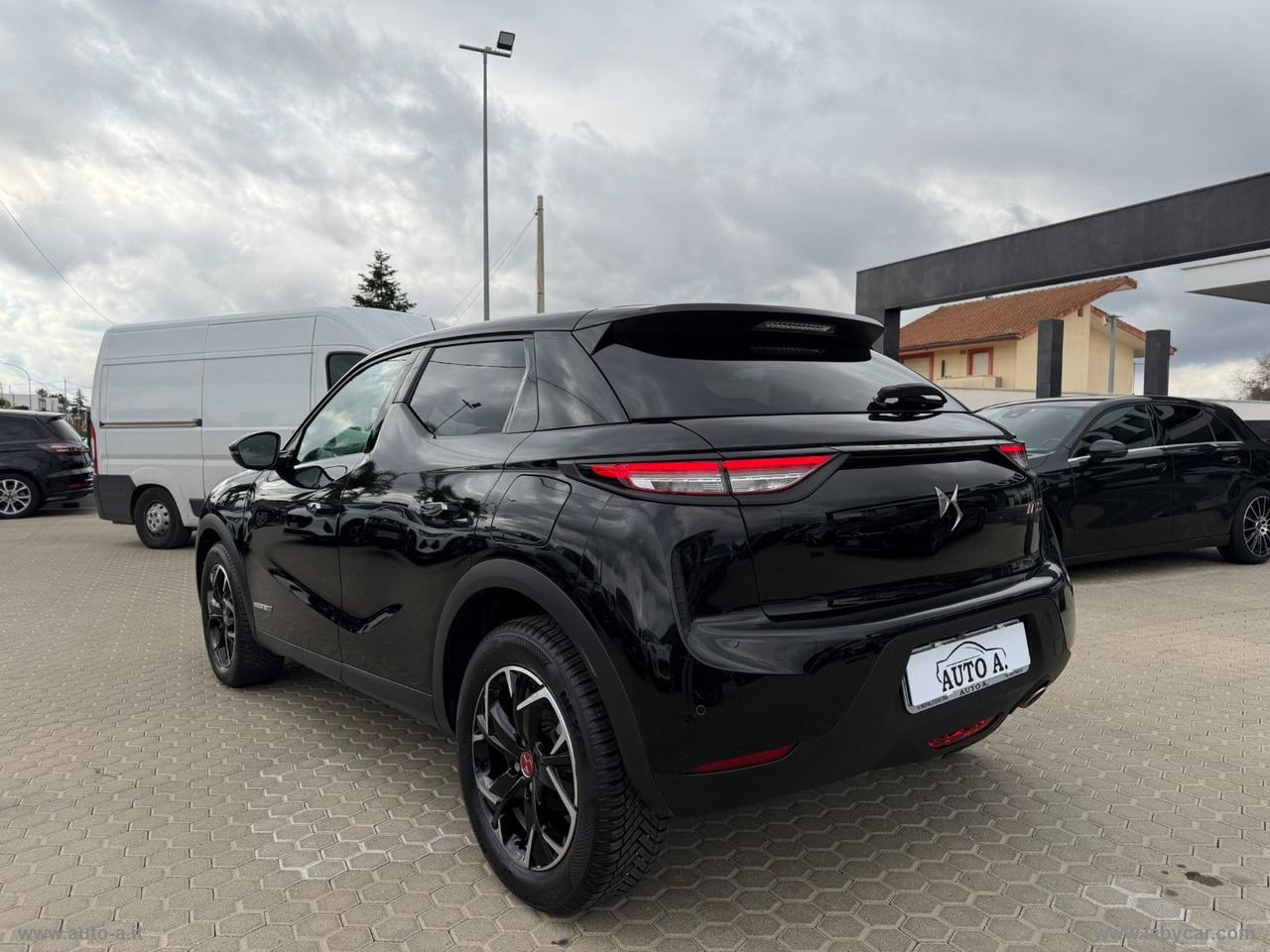 DS AUTOMOBILES DS 3 Crossback BlueHDi 110 PERFORMANCE LINE