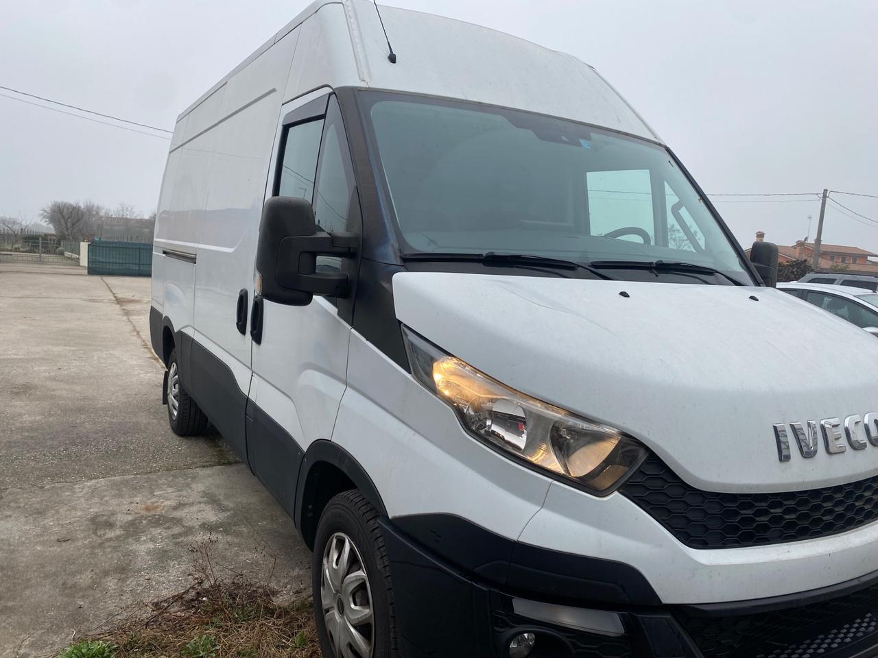 Iveco Daily 33S13 2.3 HPT PC Cabinato