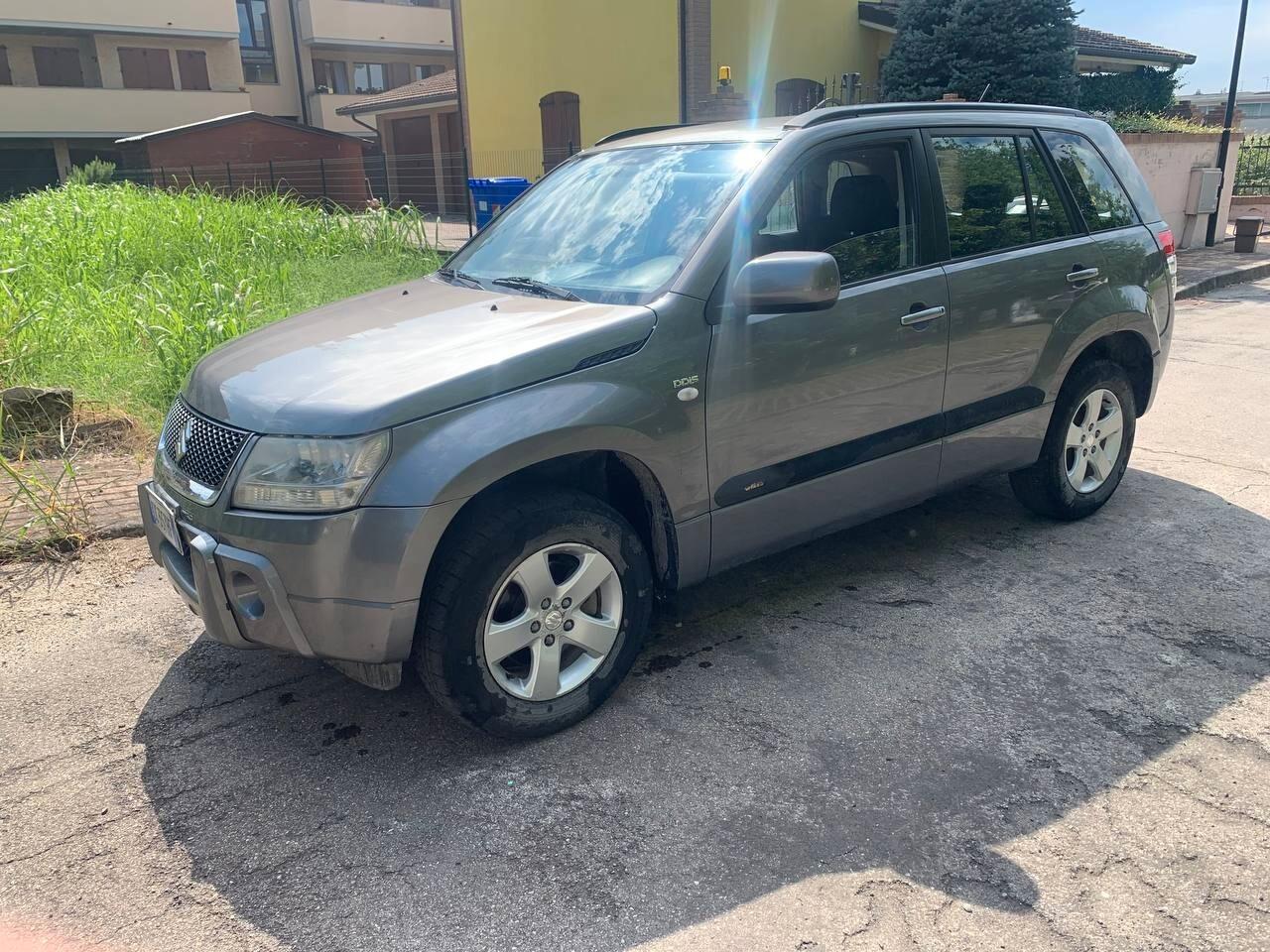 Suzuki Grand Vitara 1.9 DDiS 5 porte Executive