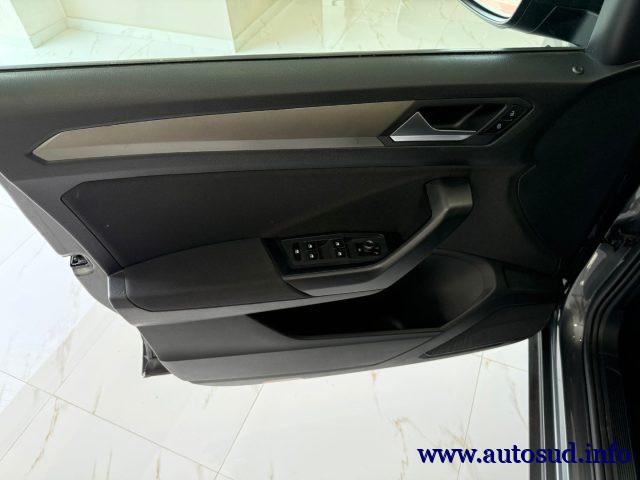VOLKSWAGEN T-Roc 2.0 TDI SCR Style