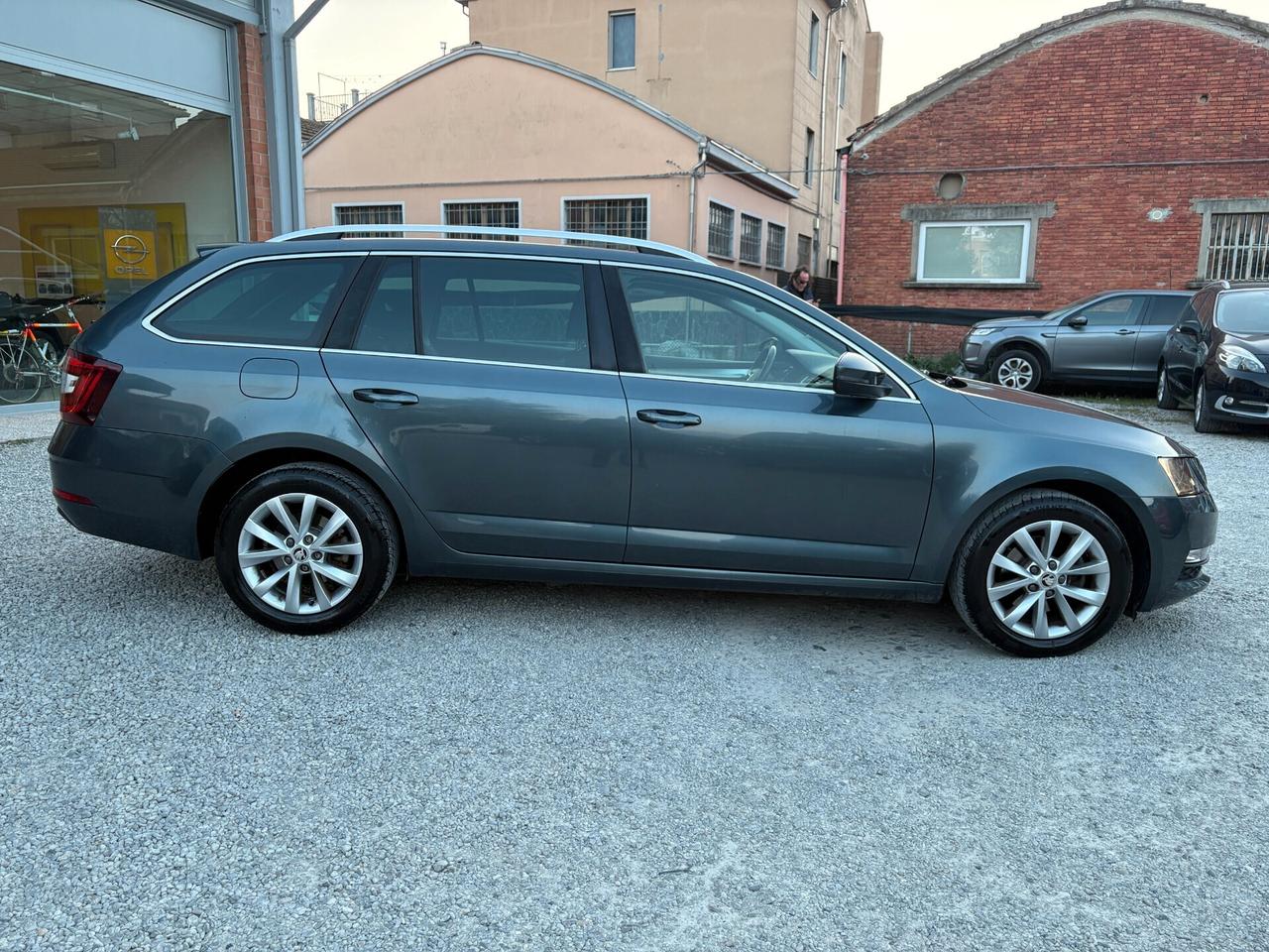 Skoda Octavia 1.4 G-Tec DSG -Unico proprietario