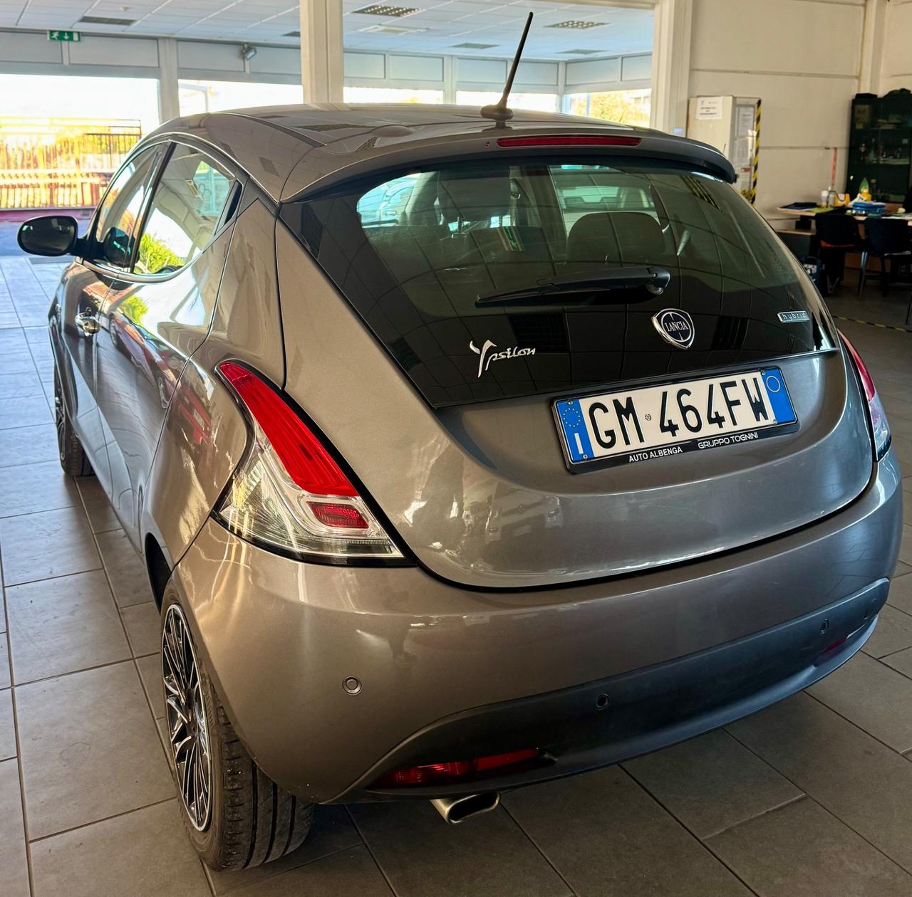 Lancia Ypsilon 1.0 FireFly 5 porte S&S Hybrid Gold