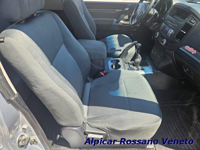 MITSUBISHI Pajero 3.2 DI-D 16V 3p. Intense DPF