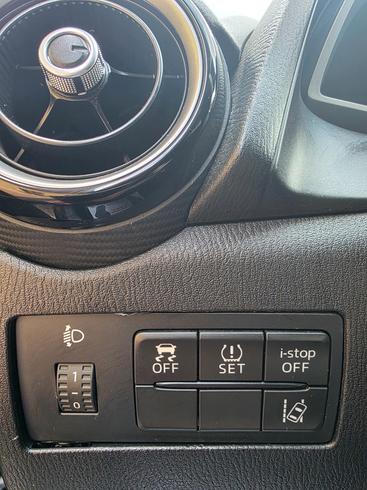 Mazda 2 Mazda2 1.5 Skyactiv-D 105 CV Evolve