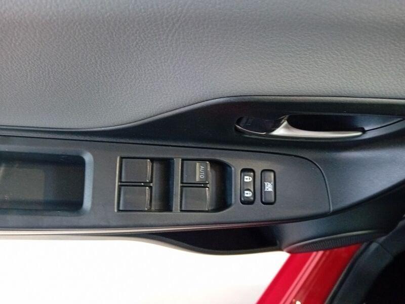 Toyota Yaris 1.0 5 porte Active