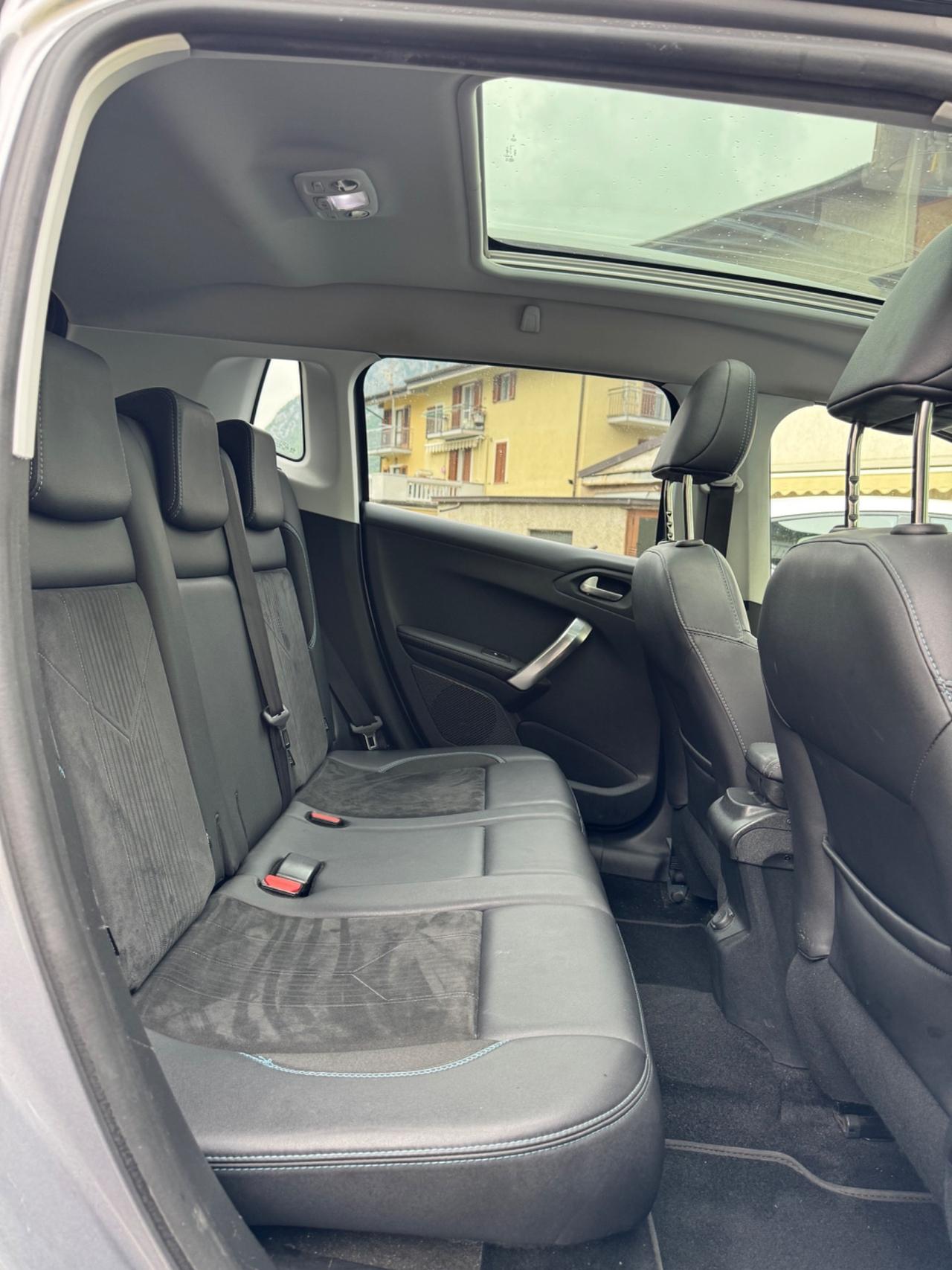 Peugeot 2008 BlueHDi 120 S&S Crossway