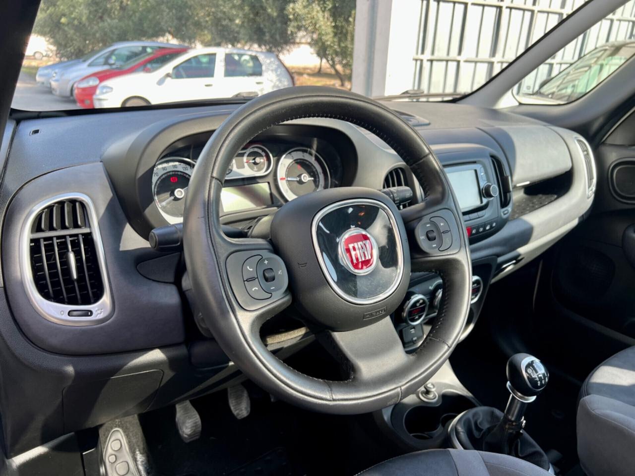 Fiat 500L 1.6 Multijet 105 CV Panoramic Edition,TETTO APRIBILE,cerchi diamantati,Climatronic bizona,ecc.