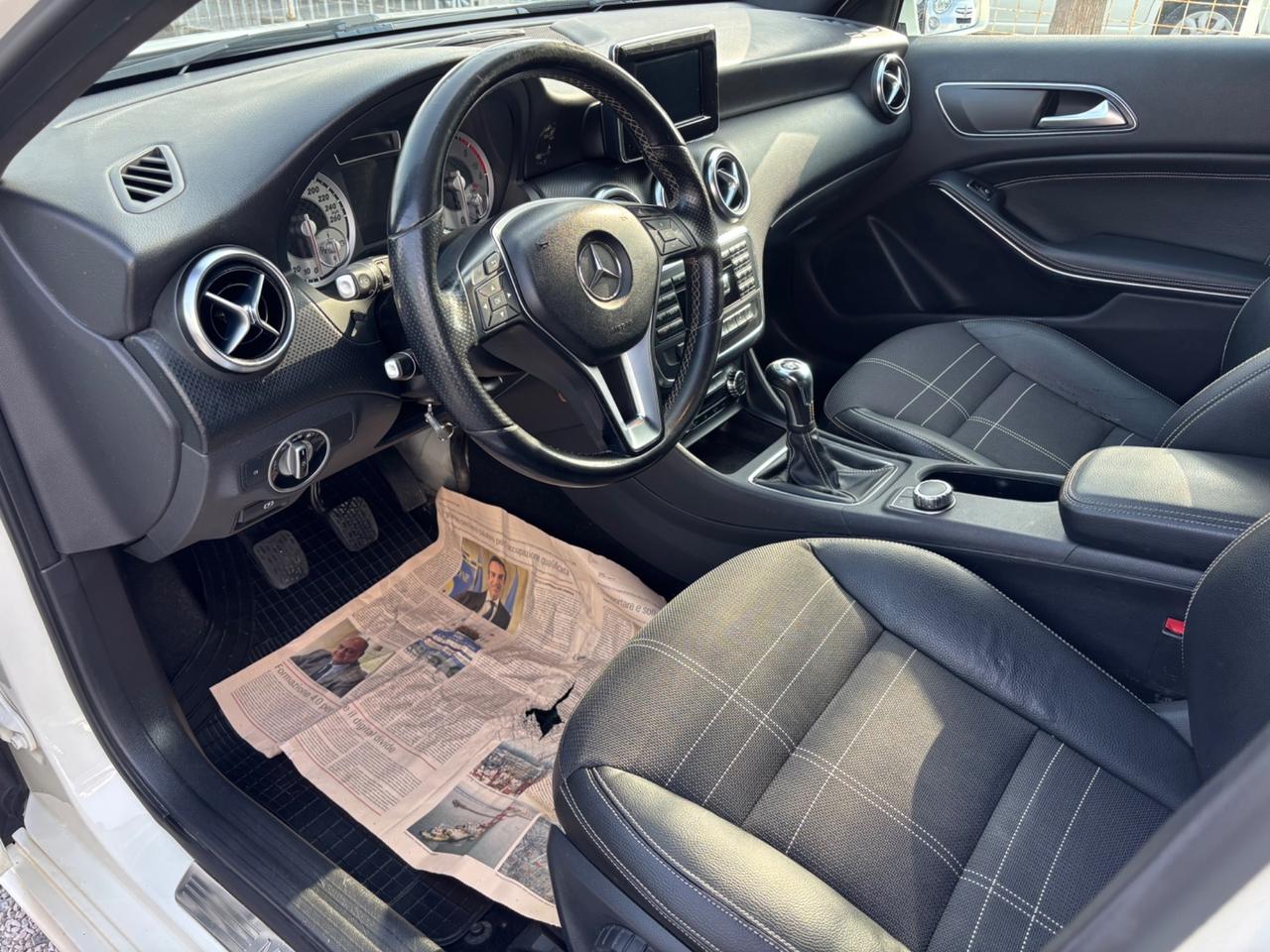 MERCEDES CLASSE A-180 CDI PREMIUM