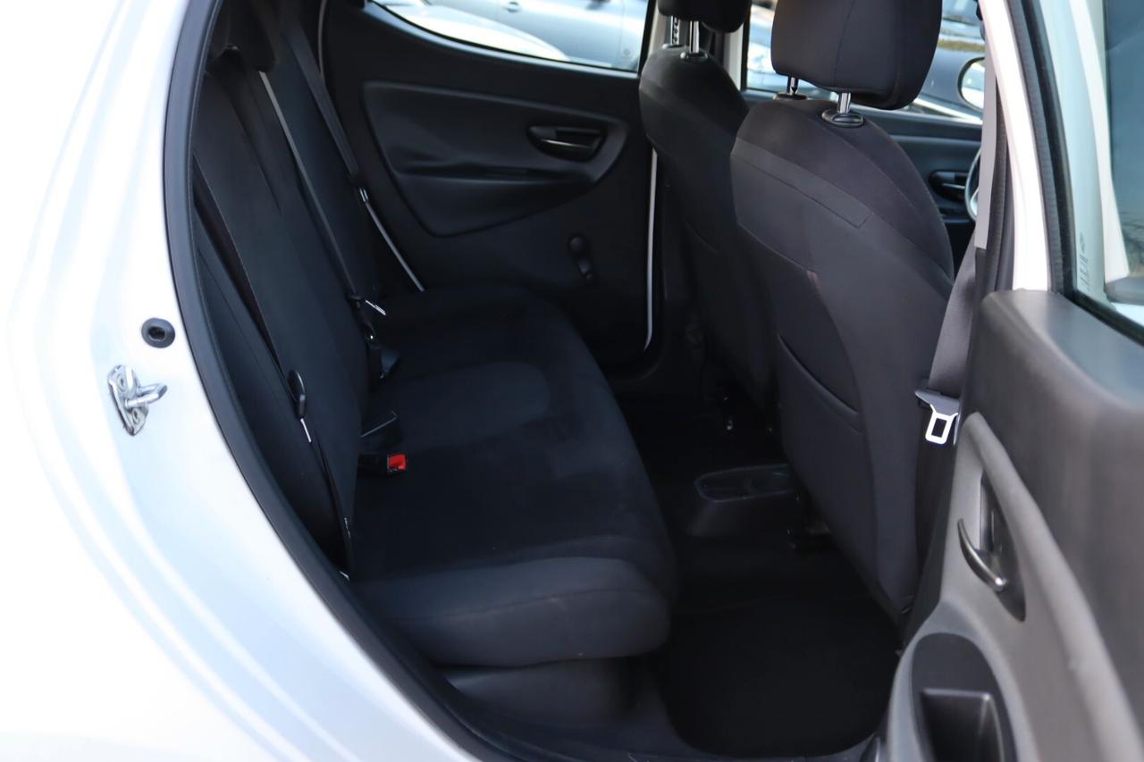 Lancia Ypsilon 1.2 69 CV 5 porte GPL Ecochic Gold