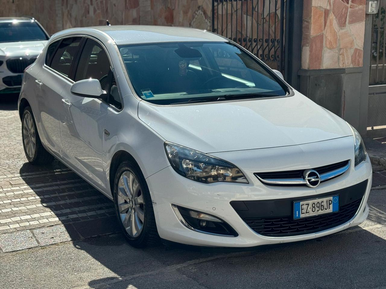 Opel Astra 1.4 Turbo 140CV 5 porte GPL Tech Cosmo