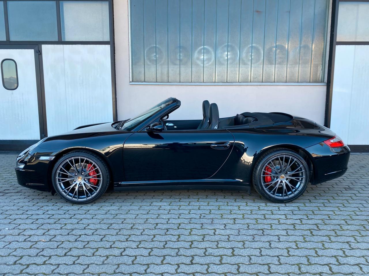 Porsche 911 Carrera 4S Cabriolet
