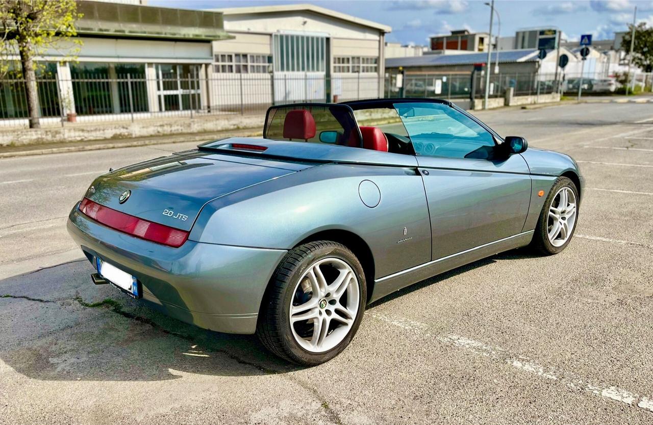 Alfa Romeo Spider 2.0 JTS Targa Oro Riar