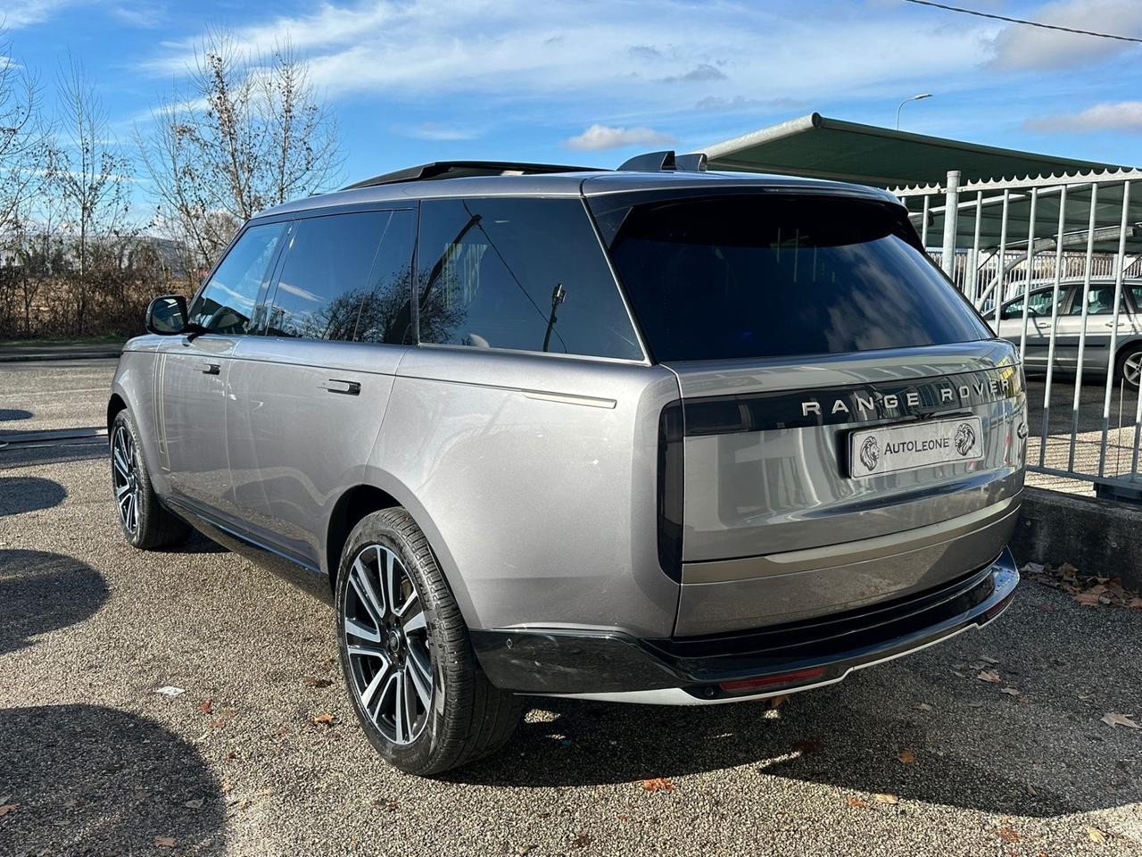 Land Rover Range Rover Range Rover 3.0D I6 350 CV HSE LWB 7 posti