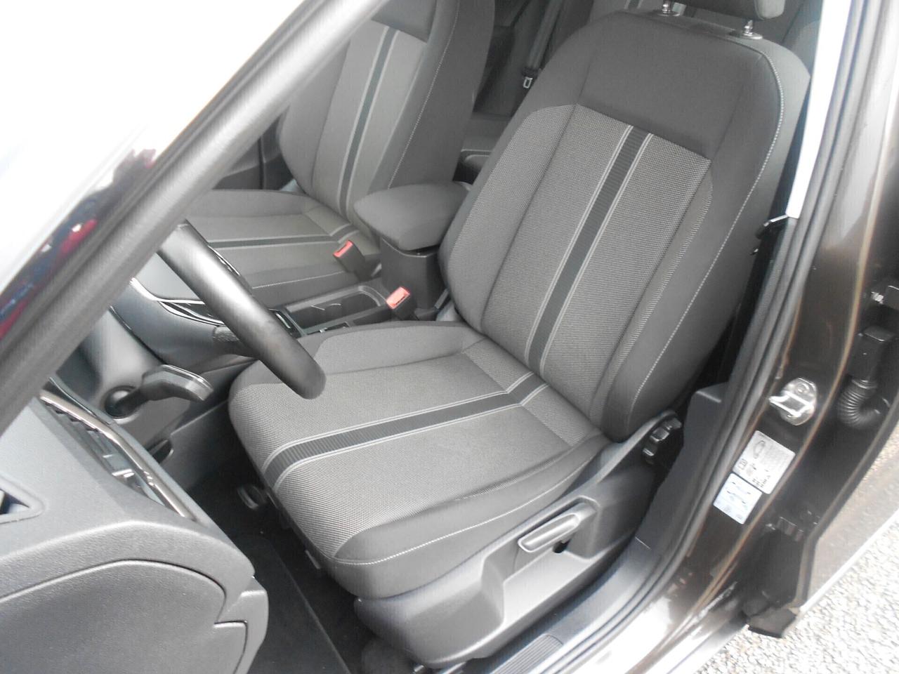 T-ROC 2.0TDI(BI-COLOR,DSG-NAVI)E6D-TEMP,150cv