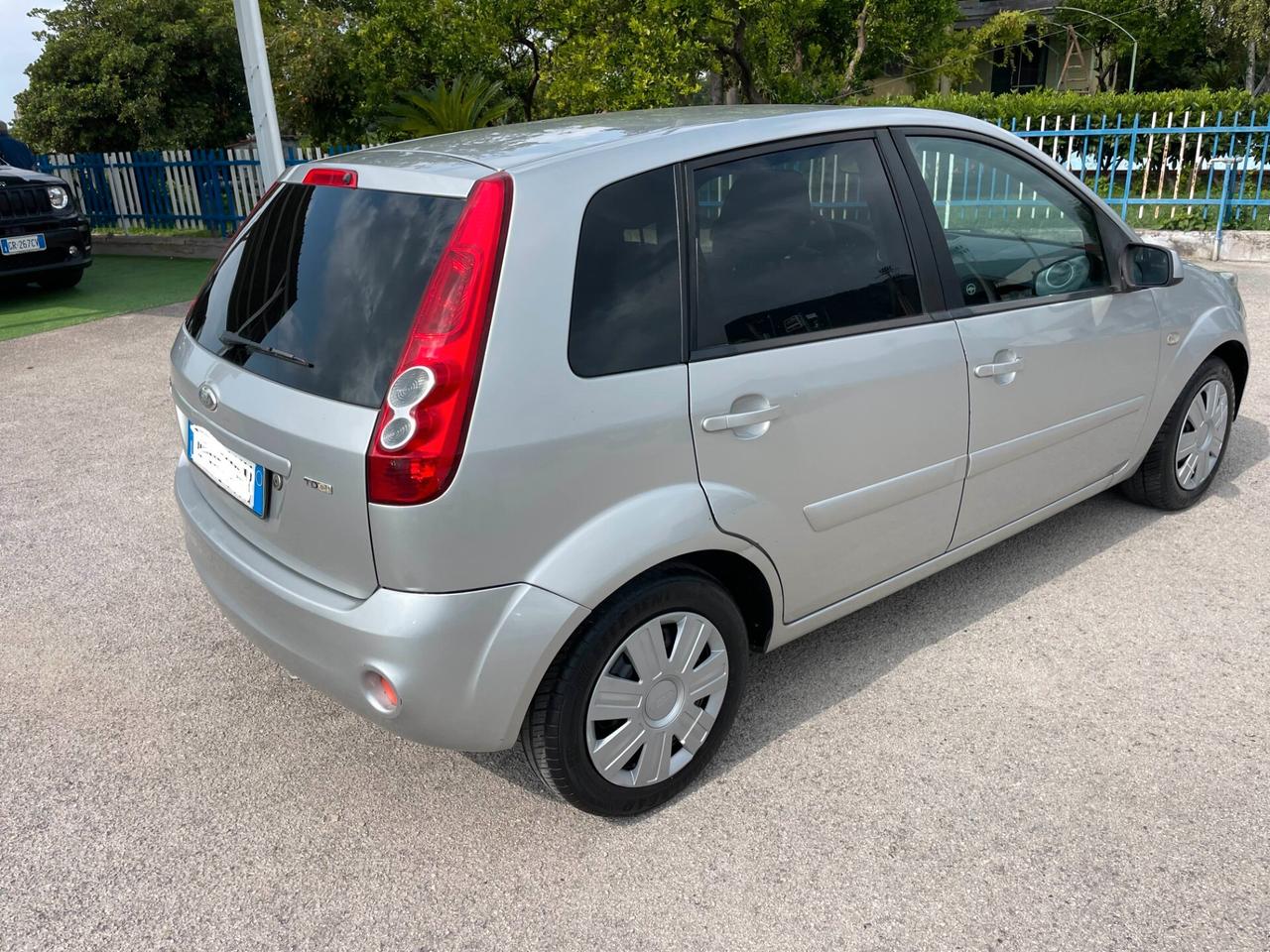 Ford Fiesta 1.4 TDCi 5p. Ghia