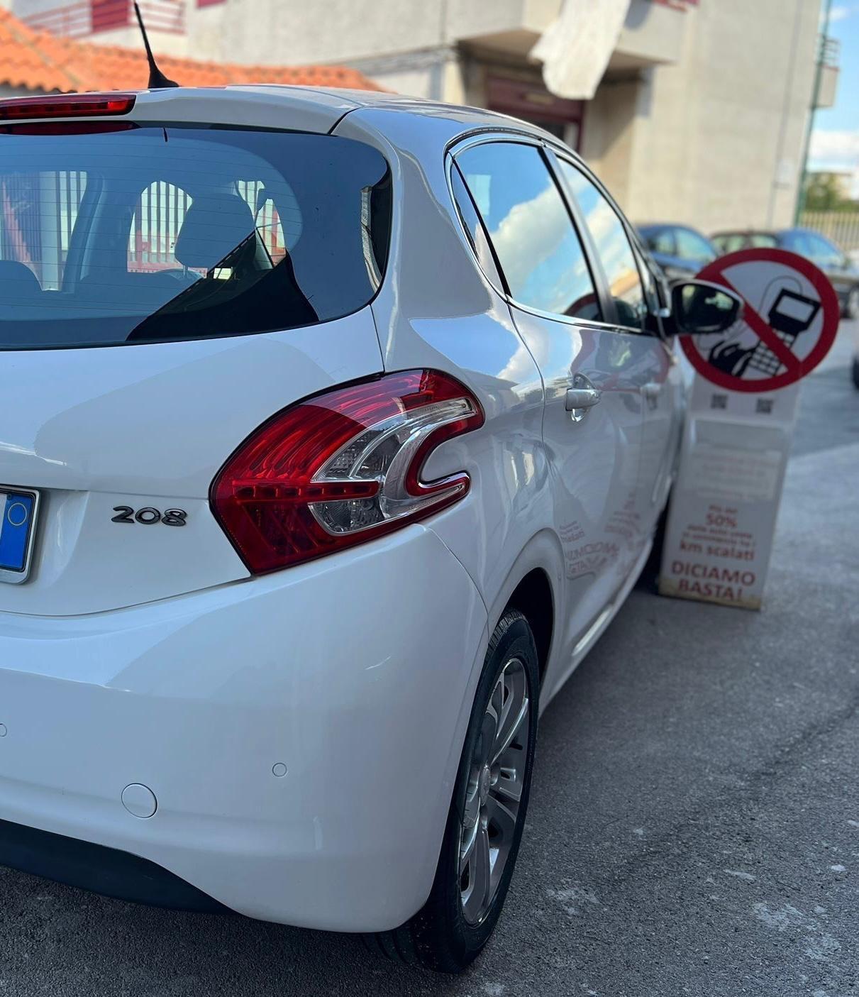 Peugeot 208 1.2 benzina Anno 2013