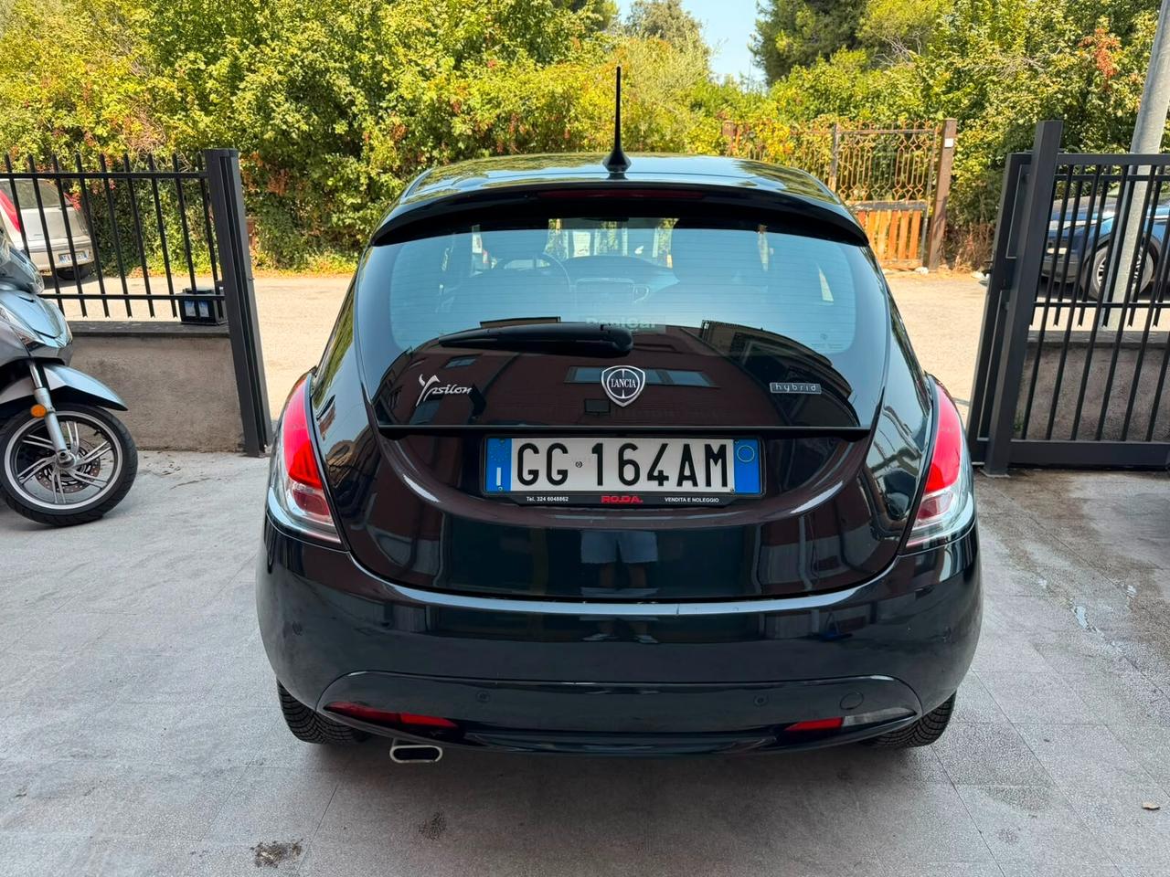 Lancia Ypsilon 1.0 FireFly 5 porte S&S Hybrid Ecochic Gold