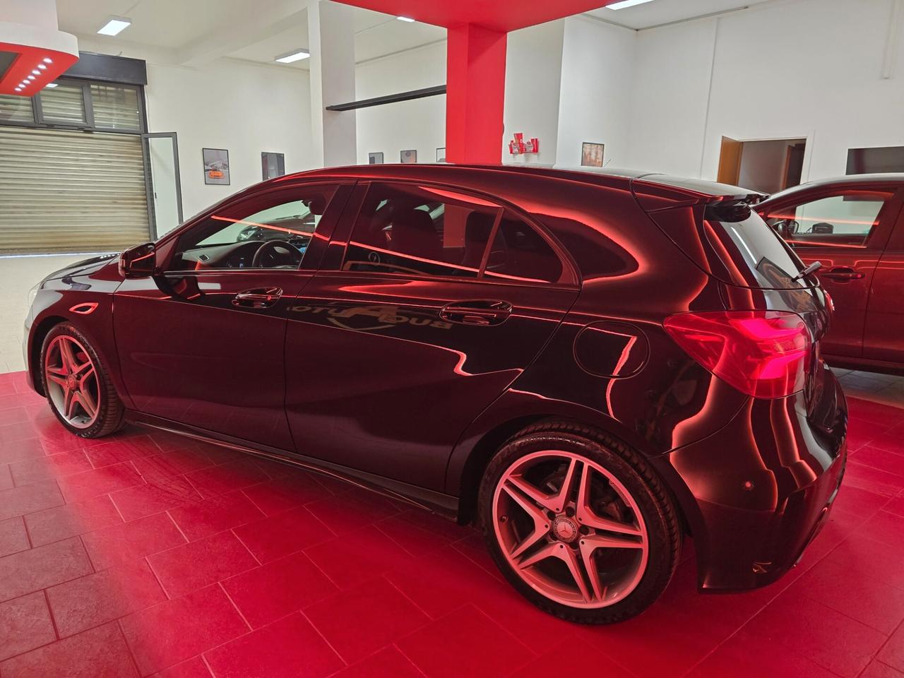 Mercedes-benz A 180 d Premium