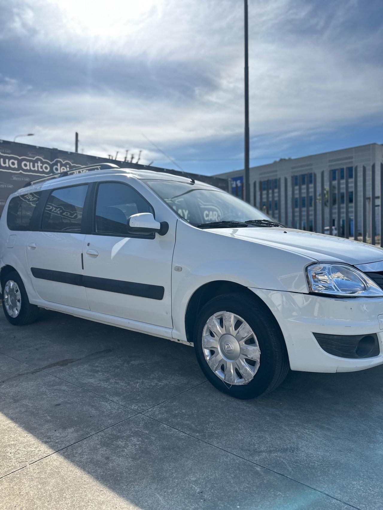 DACIA LOGAN (anno 2012)
