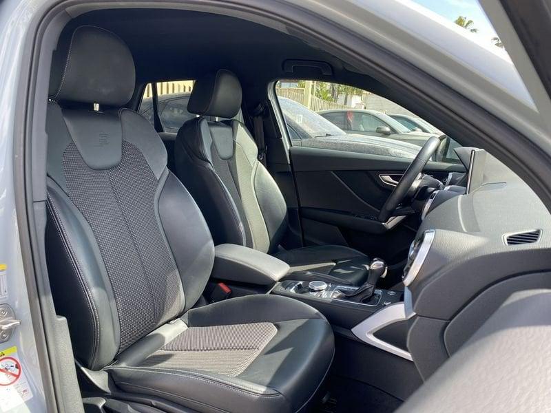 Audi Q2 S Line interno ed esterno 2.0 TDI 150CV S-Tronic 35